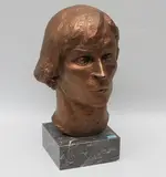 Büste des Tänzers Rudolf Nurejew by Maguerite Piguet, 1976, bronze, sold Mar 2022