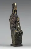 Vierge à l'enfant by Mário Agostinelli, Épreuve en bronze patiné, sold Jun 2017
