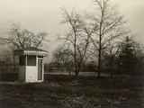 Gazebo. Vermutlich 1930er–Jahre by Walker Evans, Vintage. Silbergelatineabzug, sold Dec 2024