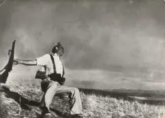 The Falling Soldier by Robert Capa, 1936, Silbergelatineabzug, vermutlich frühe 1950er–Jahre, sold Oct 2025