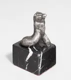 Seelöwe by August Gaul, 1915, Silber, auf Marmorsockel montiert, sold Dec 2023