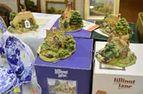 'Honeysuckle Cottage 1992' (10th Anniversary by Five Boxed Lilliput Lane Anniversary Sculptures, Pen Pals', sold May 2018