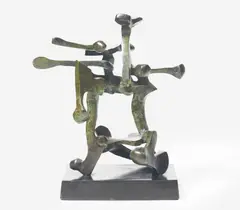 Sag II by Bill Barrett, 1994, bronze with artist applied green patina on bronze base, sold Sep 2021