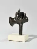 Abstraction by Hattakitkosol Somchai, Bronze à patine noire sur socle en quartz, sold Nov 2024