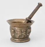 Spanien, 17.Jh by Mörser mit Pistill, bronze, offered Mar 2018