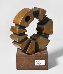 Kreis by André E. Bucher, bronze, sold Mar 2017