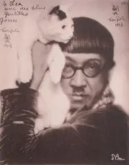 Autoportrait au chat by Léonard-Tsuguharu Foujita, 1927, Photographie dédicacée et datée: "A Léa une des plus gentilles gosses Foujita, sold Mar 2014