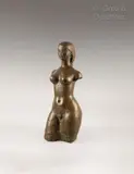 Bernadette » ou la « Femme à la natte » by Antoniucci Volti, 1973, Epreuve en bronze à patine verte, sold Oct 2021