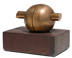 Geteilte Welten by André E. Bucher, bronze, sold Sep 2016