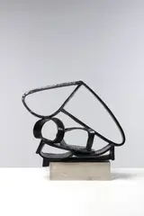 Ribbon by Michael Steiner, 2007, Bronze à patine noire sur un socle en acier, sold Mar 2025
