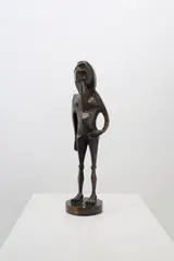 La chose qui marche by Jacques Hérold, 1945 - 1964, Bronze à patine brune, sold Jun 2026