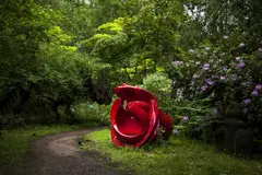 Il Bacio Resin Signed edition II of IV 160cm high, 180cm wide, 150cm deep On view at: The Sculpture Park Please note, the title for this work is ‘Mecedora’ by Maria Bayardo, Resin, offered Jul 2019