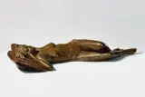 Nu allongé by Béatrice Bissara, Bronze à patine brune et verte, sold Jul 2024