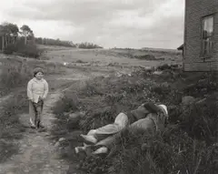 Treadwell, NY by Andrea Modica, 1987, Platin-Palladium-Kontaktabzug auf Transparentpapier, um 1987, sold May 2012