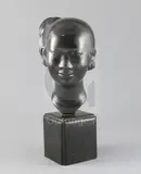 On black marble by Nguyen Thanh Le, bronze, sold Mar 2020