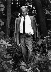 willy brandt im siebengebirge“, aus der Serie „deutschlands emigranten by Stefan Moses, 1983, Späterer Silbergelatineabzug, sold Jun 2021