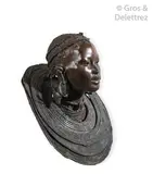 Massaï du Kenya by Jacques Darbaud, Epreuve en bronze patiné, sold Nov 2019