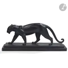Panthère marchant by Lucien Gibert, Épreuve en bronze à patine anthracite, sold Oct 2022