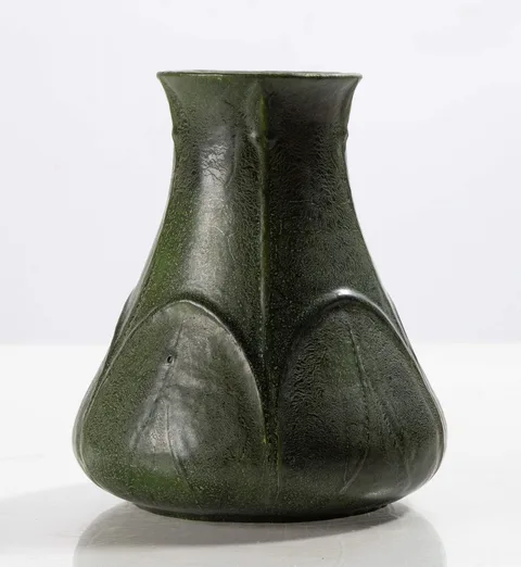 Pottery Squat Leaf-Tooled Matte Green Glazed Earthenware Vase by Grueby, circa 1905, Glazed earthenware, sold Sep 2026