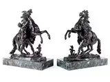 Chevaux Retenus par des Palefrenier by Guillaume Coustou d. Ä., bronze, offered Dec 2025