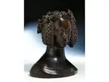 Untitled by Seltene museale Bronzebüste einer höfischen Dame mit Kronreif, bronze, offered Sep 2019