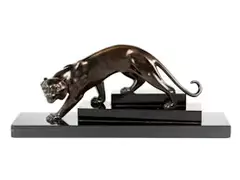 Skultpur Eines Panthers by Georges Lavroff, 1895 – 1991 Moskau, bronze, sold Jun 2019
