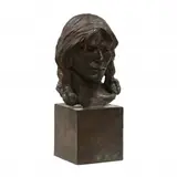 Large Bronze Portrait of a Native American by Glenna Goodacre, Patinated bronze, sold Sep 2021