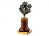 Satyr und Mänade Sich Küssend by Französischer Bildhauer des 19. Jahrhunderts, bronze, sold Jul 2018