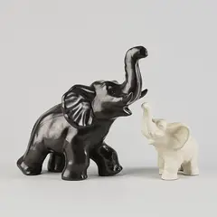 Elephants by Vicke Lindstrand, Sculptures, sold Sep 2026