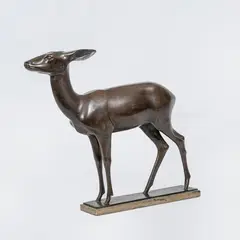 Reh by Wilhelm Krieger, Bronze, braun patiniert, sold May 2025