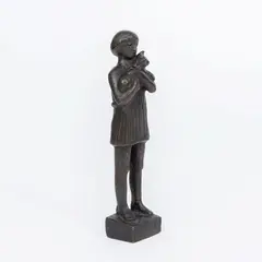 Mädchen mit Katze by Fritz Fleer, 1979, Bronze, braun patiniert, sold May 2025
