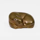 Ruhender Puma by Pierre (Hans Adolf Peter) Schumann, Bronze, goldbraun patiniert, sold Sep 2024
