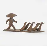 Kleine Gänsehirtin by Vera Mohr-Möller, Bronze, dunkelbraun patiniert, sold Feb 2024