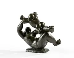 Mère et enfant sur socle by Baltasar Lobo, Bronze à patine vert foncé, sold Oct 2025