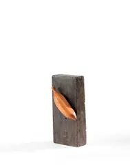 Banane de bois by Wang Keping, 2025, Banane en bois fixée sur brique en terre cuite peinte à l'acrylique, sold Dec 2025