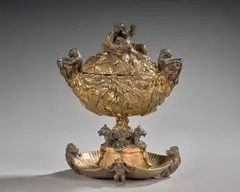 Grand porte-cigares, Tombeau à Jean Nicot, à décor d'ours, de singes, et de feuilles et fleurs de tabac by Christophe Fratin, Bronze à patine brune et dorée, sold Sep 2024