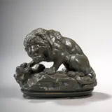 Lion au serpent n°2 by Antoine-Louis Barye, Bronze à patine brun vert richement nuancé, sold Sep 2024
