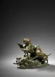 Ours fuyant des chiens by Antoine-Louis Barye, Bronze à patine brun-vert richement nuancé, sold Sep 2024