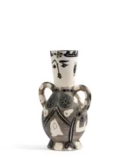 Vase deux anses hautes - 1952 (AR # 141) by Pablo Picasso, Noir, blanc et patine grise, sold Nov 2024