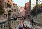 Venetian canal scene by Raimondo Roberti, oil on canvas, sold Dec 2015