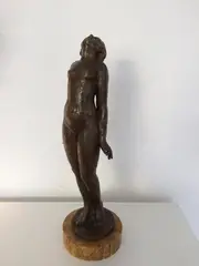 L'actrice by Jan Tříska, 1933, Epreuve en bronze, sold May 2017