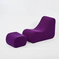 Liege und Hocker / Beistelltisch aus der Serie 'Welle' by Verner Panton, 1969, 70 x 110 x 50 cm, Hocker: H (Liege: H), sold Oct 2026