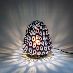 Tischleuchte by Barovier & Murano Toso, 1960, (Überfangglas, farblos, opak und dunkelviolett, Metallblech, verchromt, Messingblech), sold Oct 2026