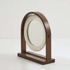 Tischspiegel 'Sandretta - SP 63' 1966 (Entwurf) by Ettore Sottsass, Holz, Schichtholz mit Eichenfurnier, teilweise weiß lackiert, Spiegelglas (Poltronova, Pistoia), sold Oct 2026