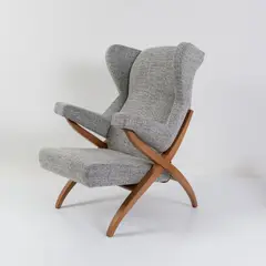 Armlehnsessel 'Fiorenza' by Franco Albini, 1952, Nussbaumholz, grau melierter Textilbezugsstoff (Arflex, Mailand, 2020er Jahre), sold Jun 2026