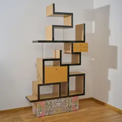 Regal 'Max' by Ettore Sottsass, 1987, Kastenkonstruktion, Holz, Spanholz mit schwarzem Laminat und Wurzelholzfurnier, Plexiglas, farbige Fliesen, Metallblech , sold Jun 2026