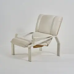 Sessel 'LEM - Supercomfort' by Joe Colombo, 1964, Metallblech, weiß lackiert, weißes Kunstleder (Bieffeplast, Padua), sold Jun 2026