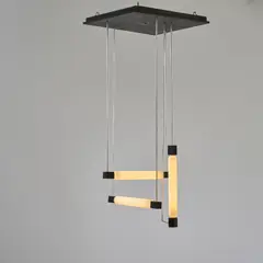 Deckenleuchte 'L 40' by Gerrit Rietveld, 1922, Holz, Schichtholz, schwarz gefasst, Glasröhren, farblos, weiße Sofittenleuchten (Niederlande, 1930er Jahre), sold Dec 2025