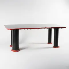 Tisch 'Sansone II' by Gaetano Pesce, 1987, Epoxidharz, Metallstangen, PVC-Beine, Füße aus Polyurethan (Cassina, Mailand, späte 1980er Jahre), sold Dec 2025