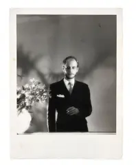 Mode masculine, Robert William Burke by Michel Comte, 1979, dont quatre signées et datées à l'encre dans la marge inférieure à droite, sold Oct 2022